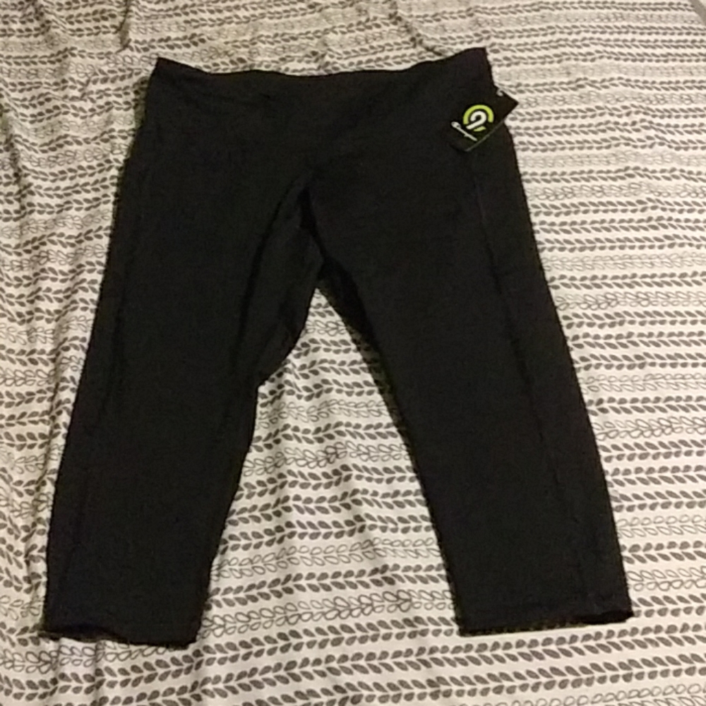NWT Black Champion Capri Training Pants